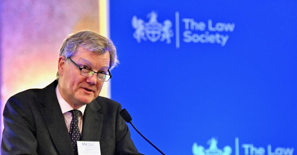 CJC reports on ‘safe’ use of artificial intelligence to prepare court documents