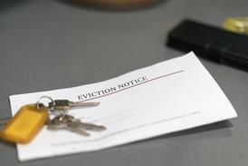 Eviction notice with set of keys