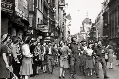 VE Day celebrations, Fleet St, London