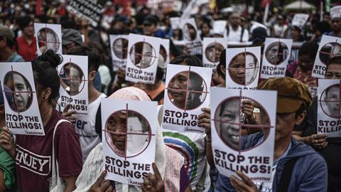 Philippines protesters extrajudicial killings