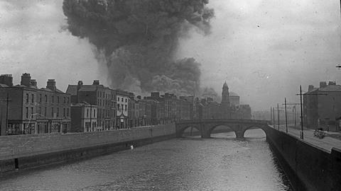 An explosion at the Four Courts during the Irish Civil War, 1922