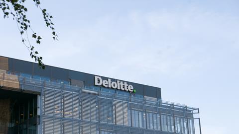 Deloitte HQ i stock 856628498