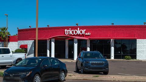 Tricolor auto