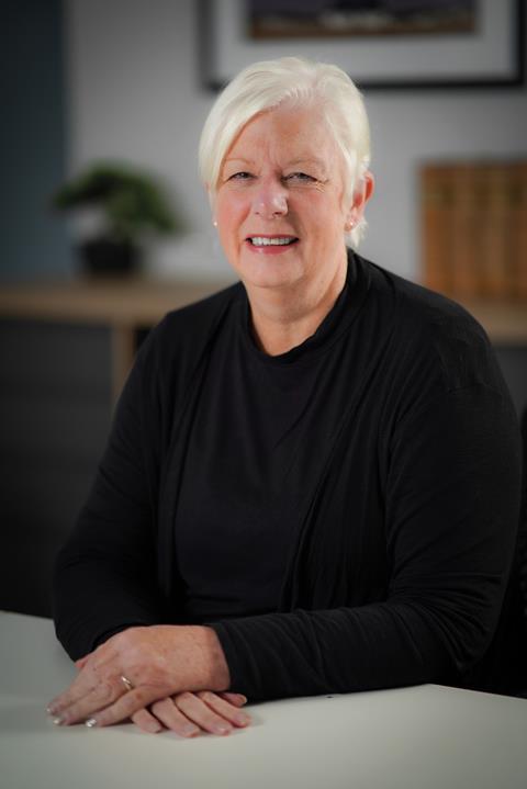Debbie Owens