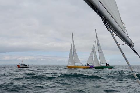 Mermaids 21 start