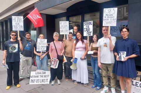 Fleet St strikers
