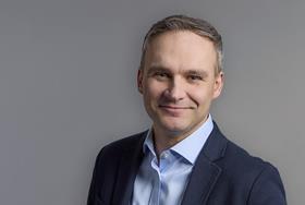 Shoosmiths unlocks £1m bonus after hitting ‘AI prompts’ target